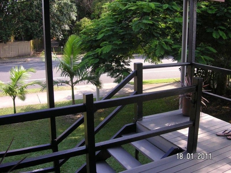 860 Beachmere Road, BEACHMERE QLD 4510, Beachmere - Thumbnail 2