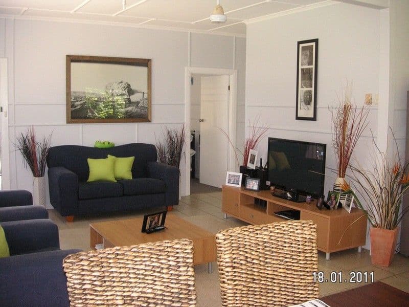 860 Beachmere Road, BEACHMERE QLD 4510, Beachmere - Thumbnail 3