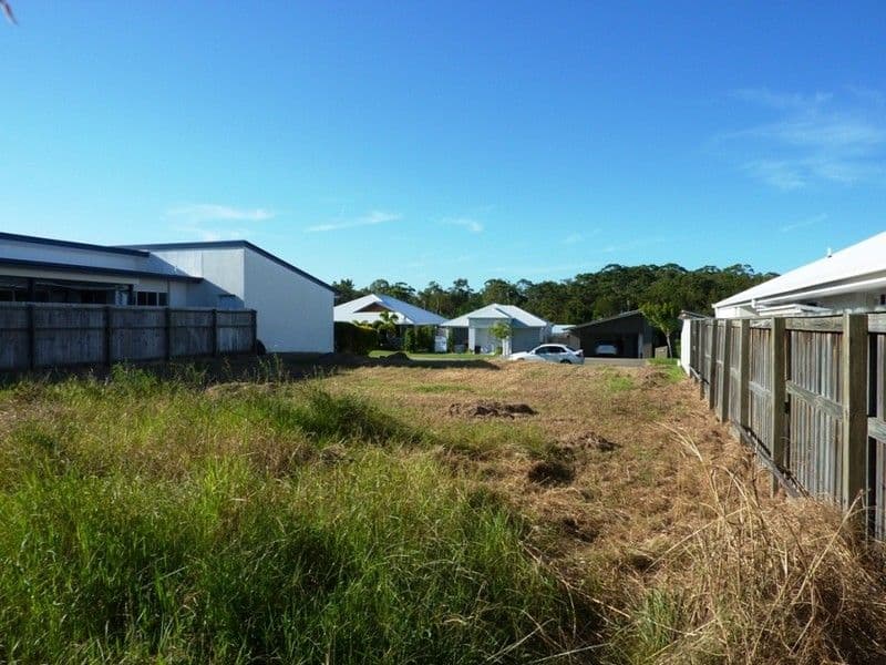 15 White Cedar Drive, MERIDAN PLAINS QLD 4551, Meridan Plains - Thumbnail 3