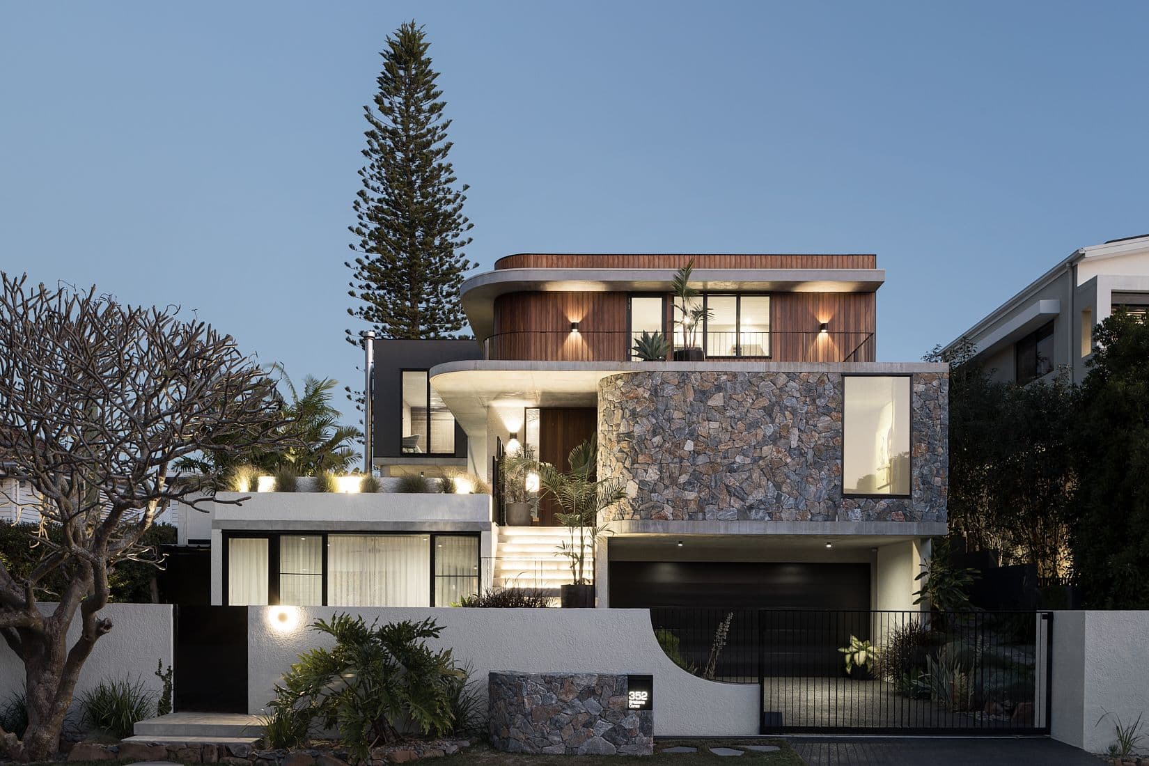 352 Brisbane Corso, Yeronga QLD 4104, Yeronga - Thumbnail 2