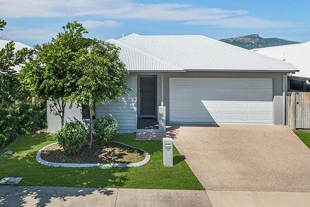 15 PAULA Way, Chirnside Park, Chirnside Park - Image 1