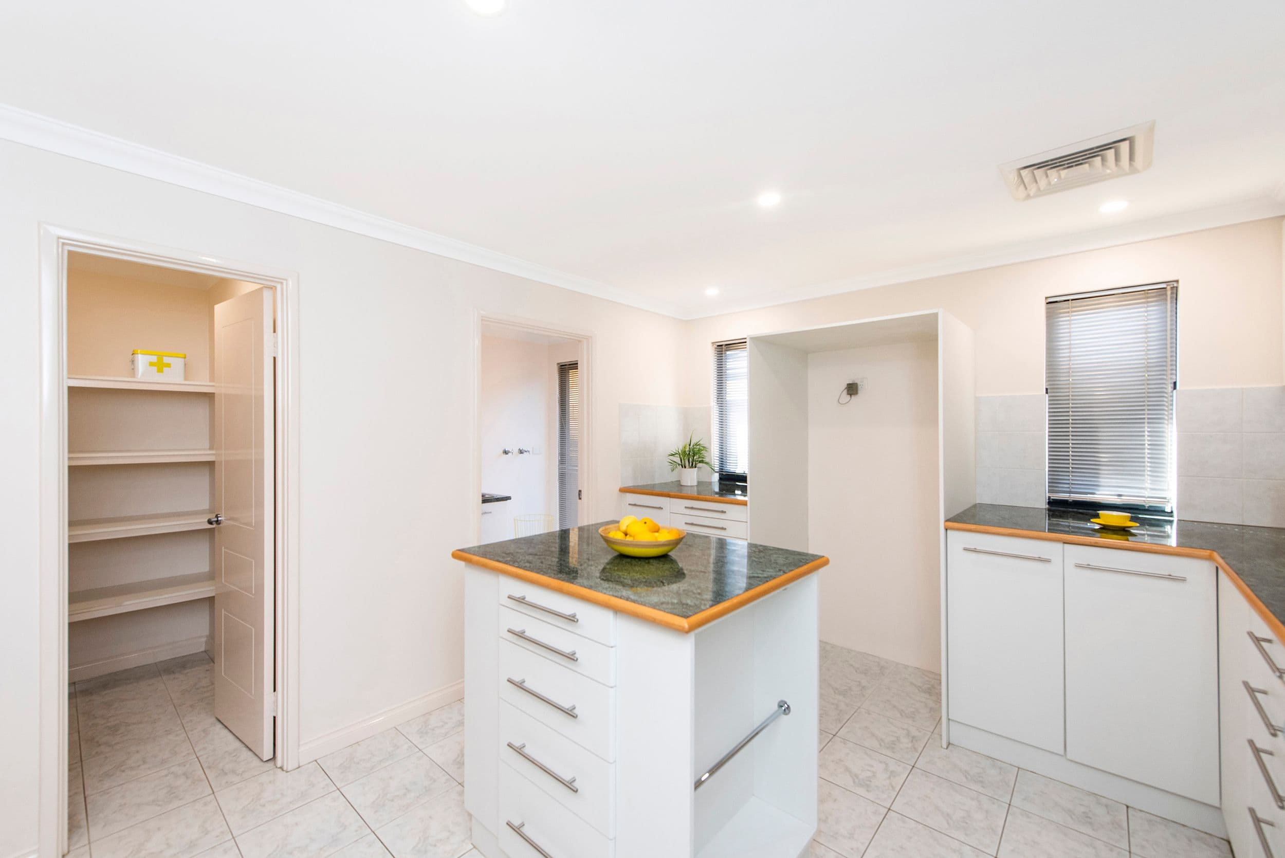 1 Mallard Way, Baldivis WA 6171, Baldivis - Thumbnail 8