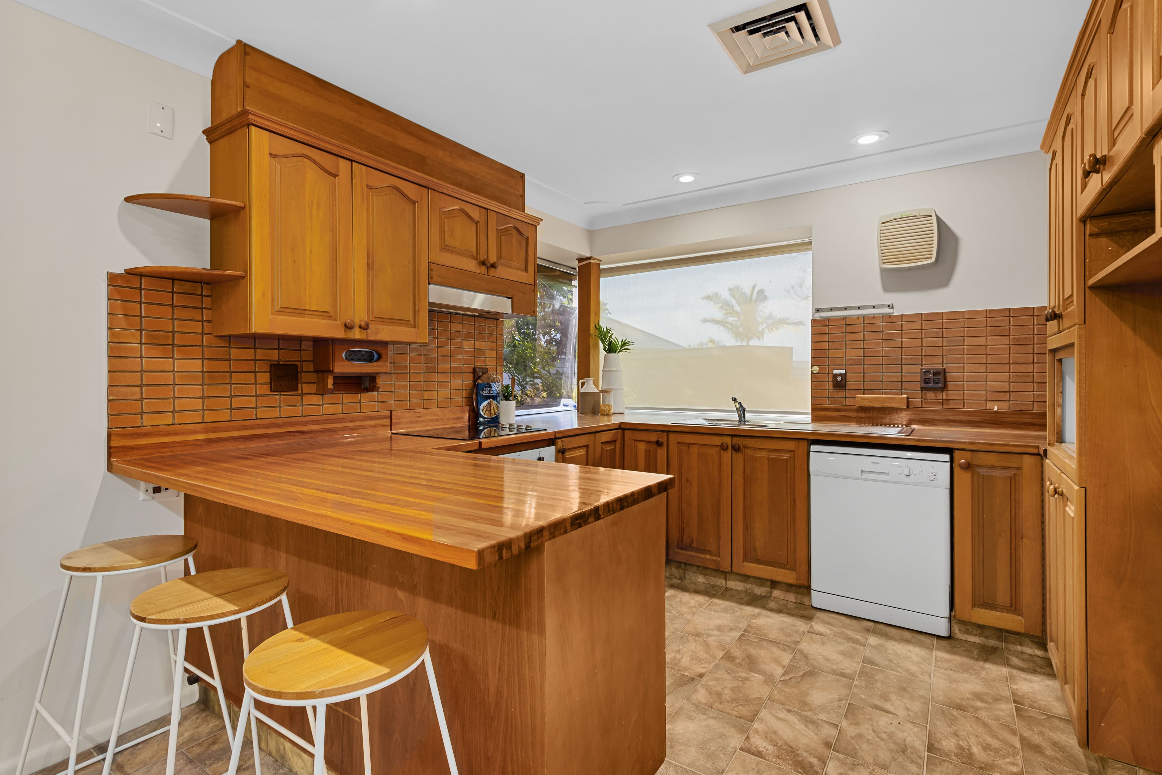 1 Aster Avenue, Miranda NSW 2228, Miranda - Thumbnail 5