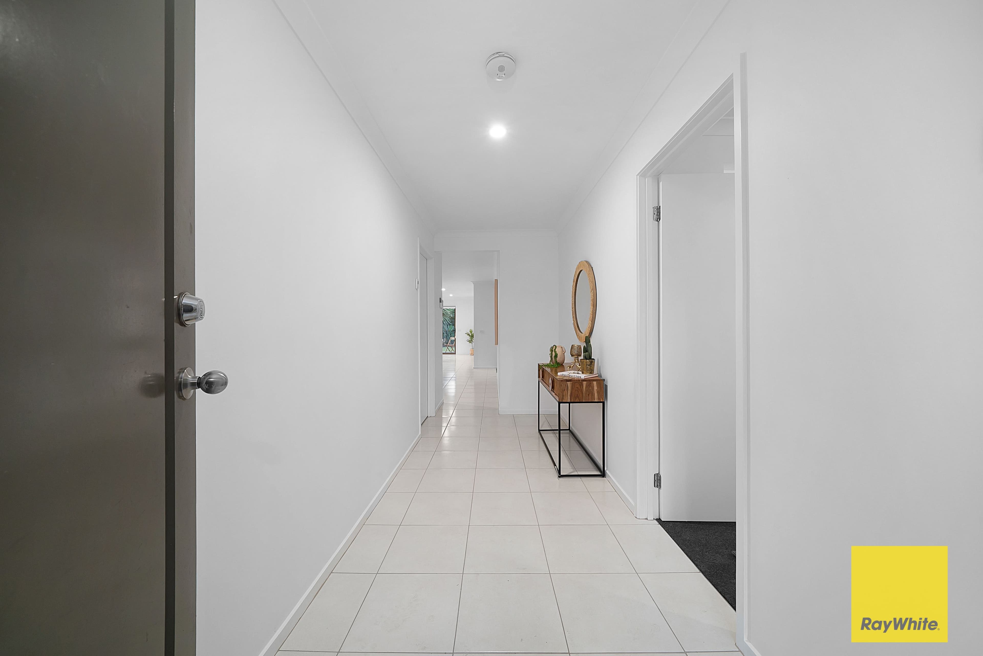 17 Camelot Drive, Tarneit VIC 3029, Tarneit - Thumbnail 3
