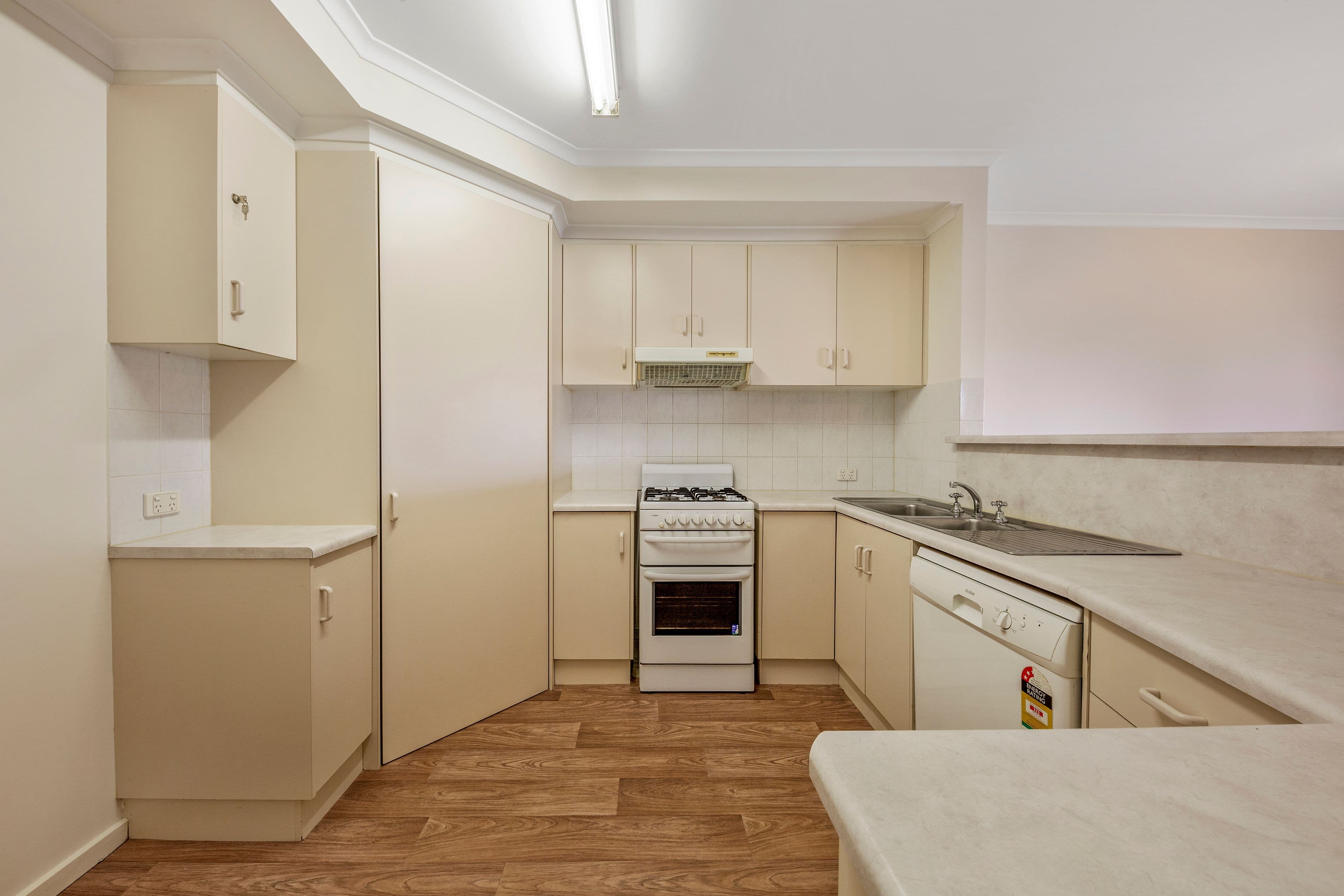 15 Bowman Crescent, Enfield SA 5085, Enfield - Thumbnail 5