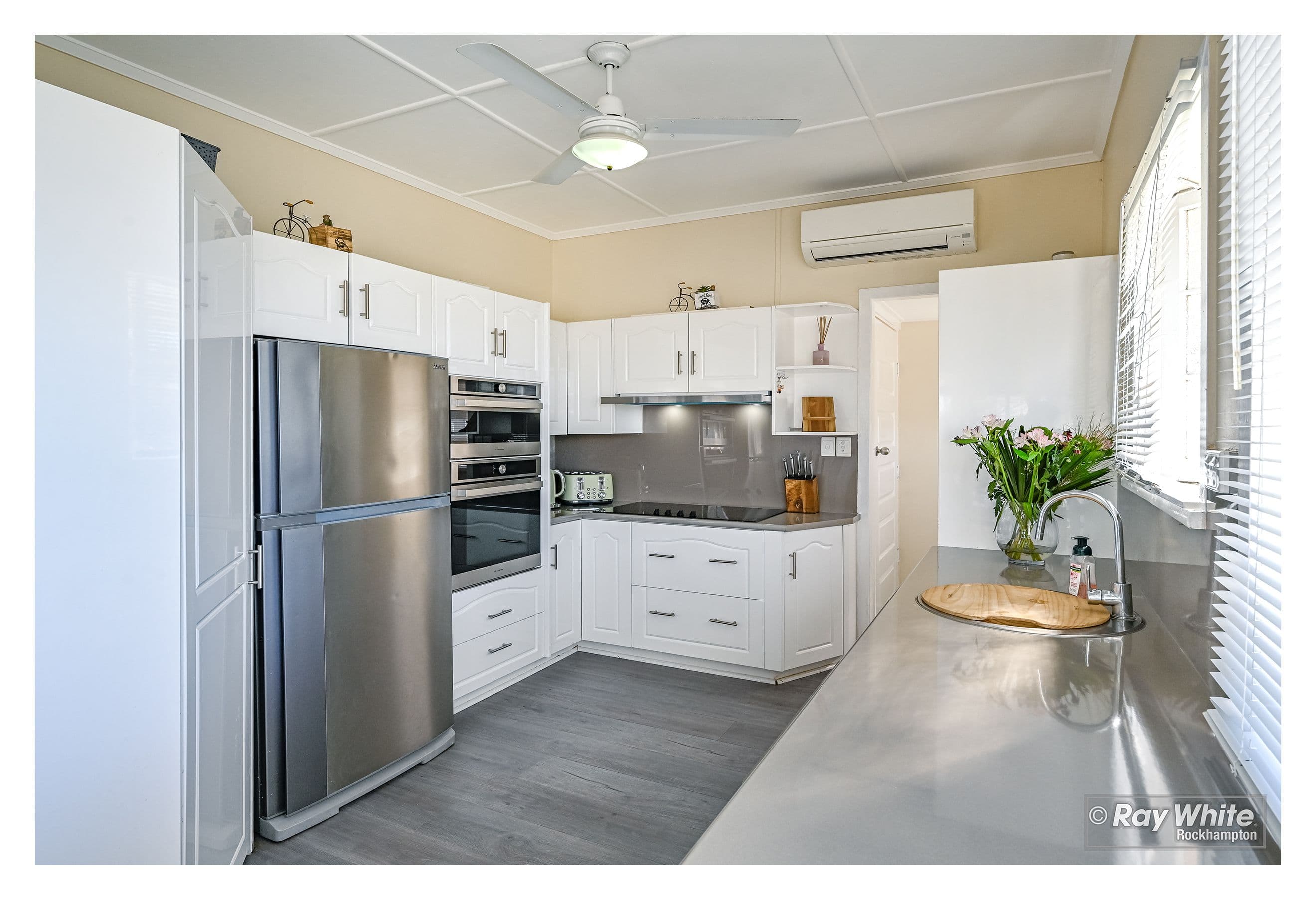 286 Upper Dawson Road, The Range QLD 4700, The Range - Thumbnail 3