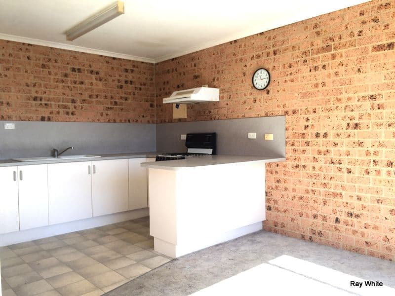 12 Coronation Avenue, Braidwood NSW 2622, Braidwood - Thumbnail 4