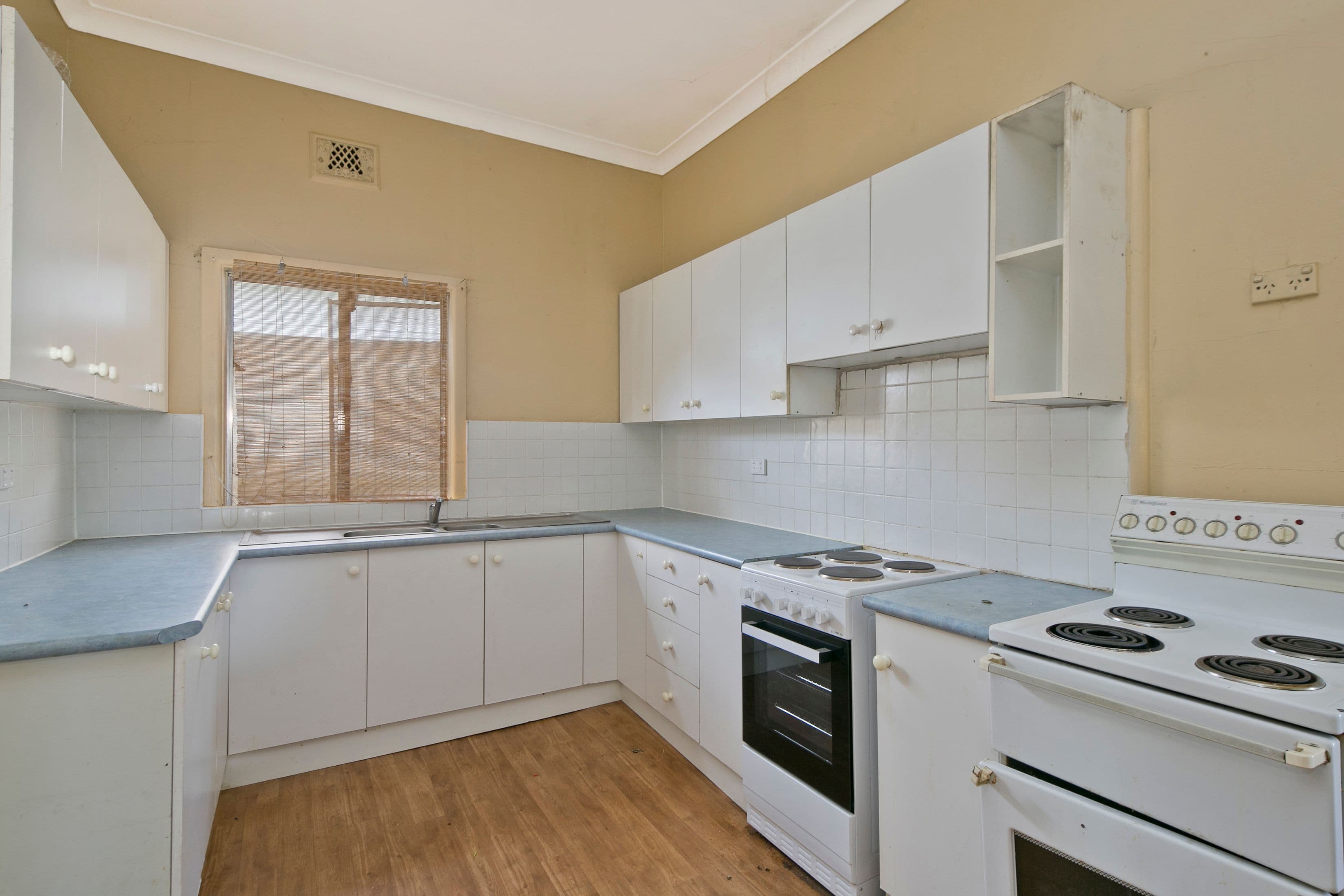 10 Shepard Street, Goulburn NSW 2580, Goulburn - Thumbnail 2