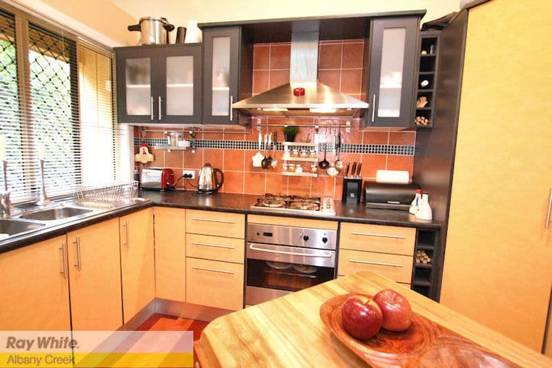 23 Sunblest Court, EATONS HILL QLD 4037, Eatons Hill - Thumbnail 5