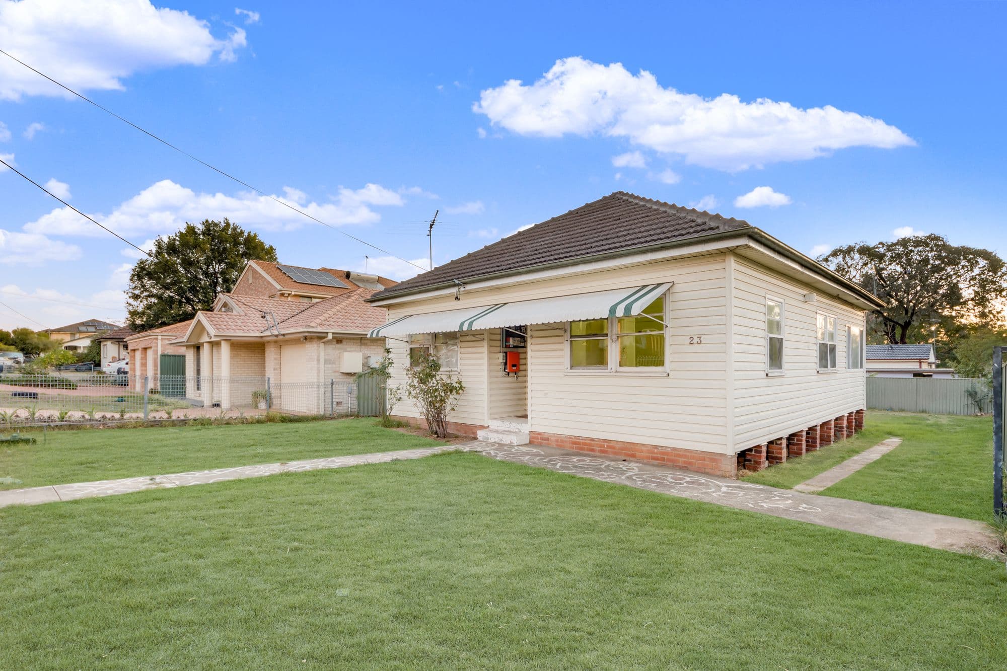 Minto NSW 2566, Minto - Image 1