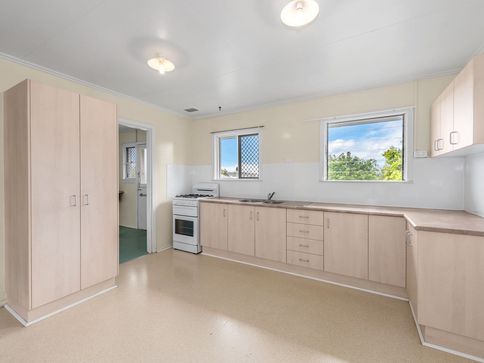 26 Olivella Street, Mansfield QLD 4122, Mansfield - Thumbnail 3