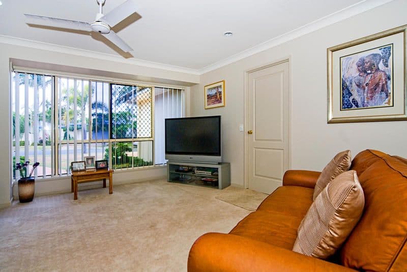 5 Saltbreeze Court, RUNAWAY BAY QLD 4216, Runaway Bay - Thumbnail 3