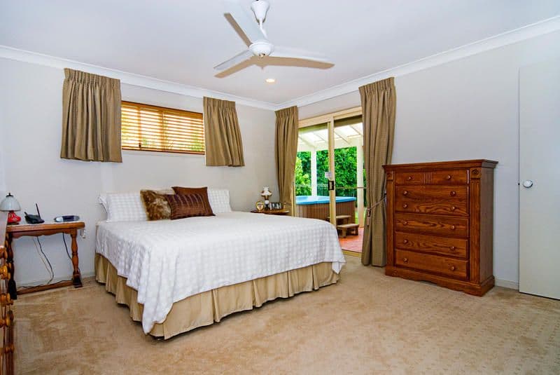 5 Saltbreeze Court, RUNAWAY BAY QLD 4216, Runaway Bay - Thumbnail 8