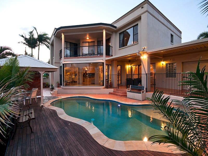 19 Andros Court, CLEAR ISLAND WATERS QLD 4226, Clear Island Waters - Thumbnail 3