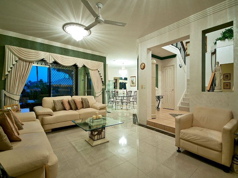 19 Andros Court, CLEAR ISLAND WATERS QLD 4226, Clear Island Waters - Thumbnail 8
