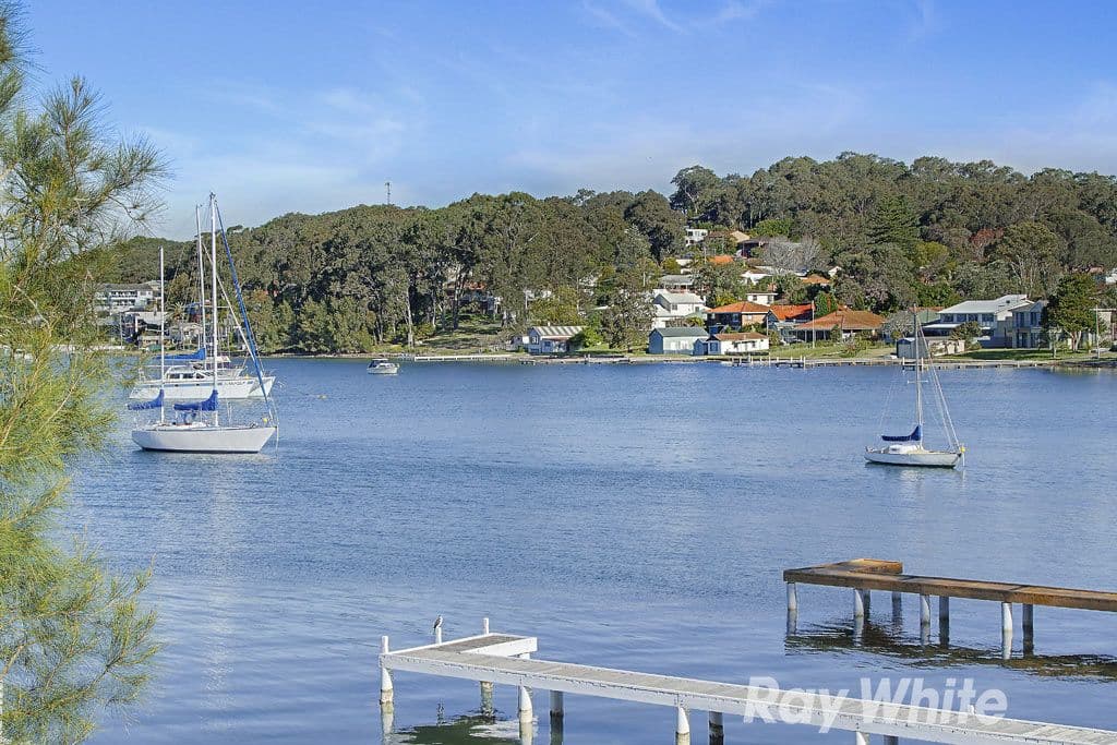 8 Ambrose Street, Carey Bay - Thumbnail 7