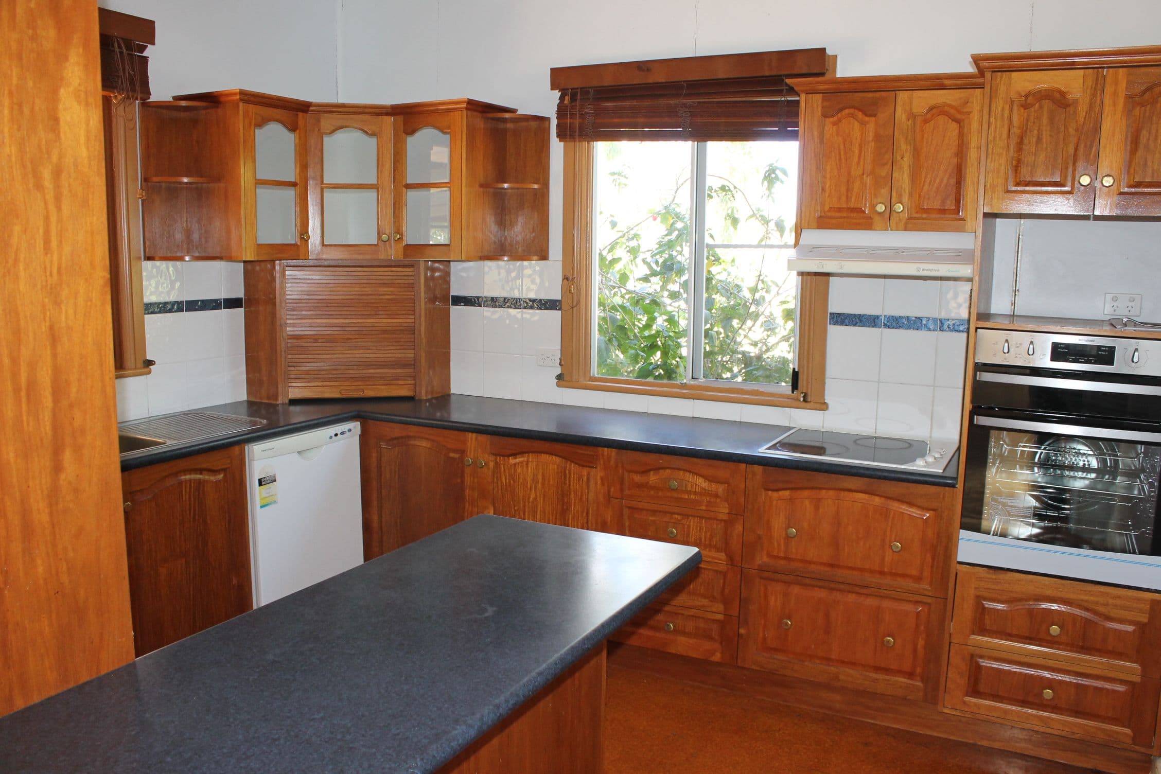 5 Besley Street, Dalby QLD 4405, Dalby - Thumbnail 2