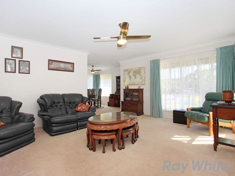 79 Saturn Crescent, BRIDGEMAN DOWNS QLD 4035, Bridgeman Downs - Thumbnail 2