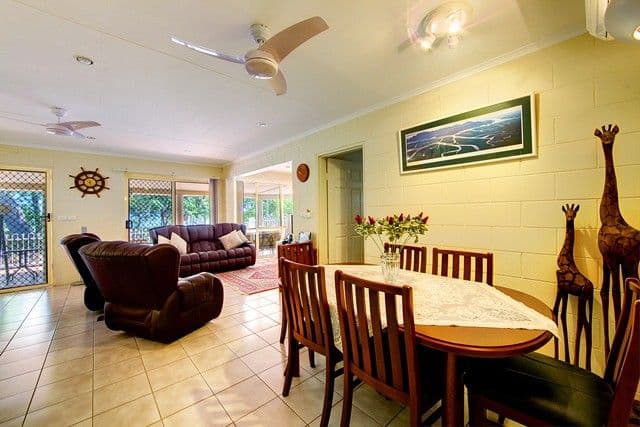 6 Anamari Court, BUSHLAND BEACH QLD 4818, Bushland Beach - Thumbnail 5