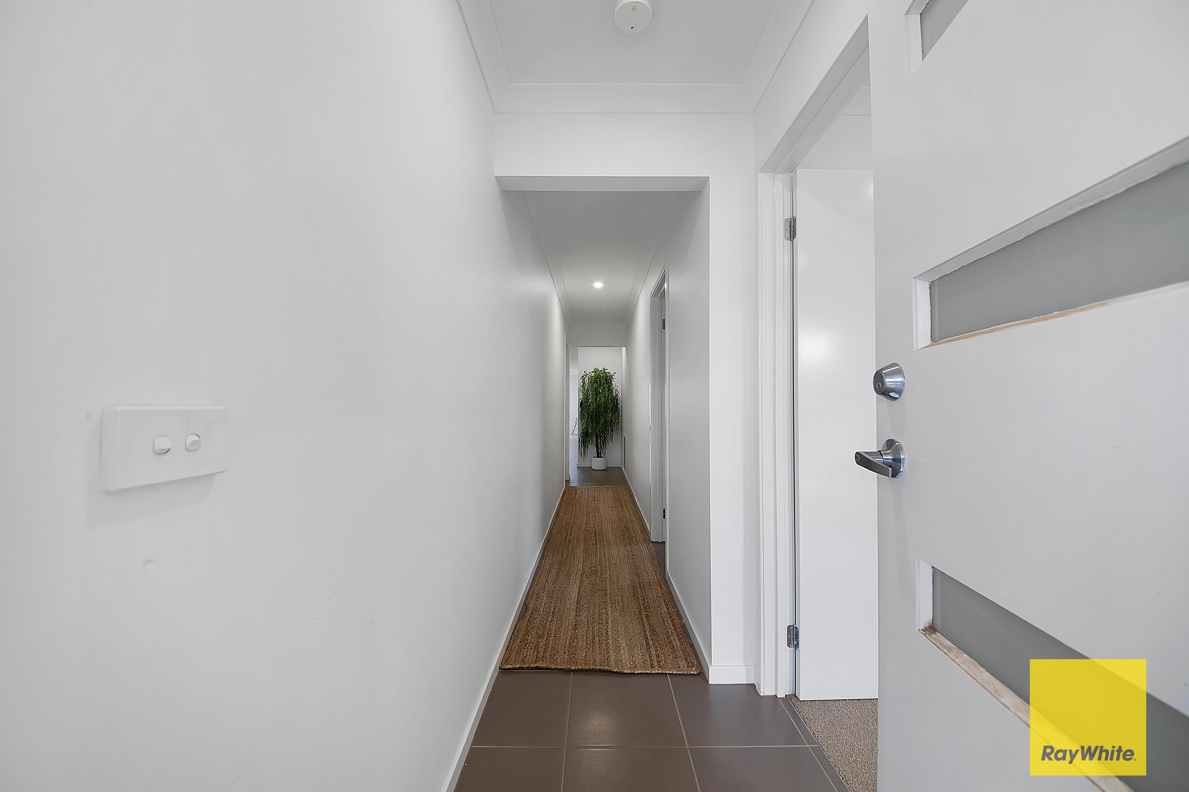 43 Hodgson Avenue, Tarneit VIC 3029, Tarneit - Thumbnail 3