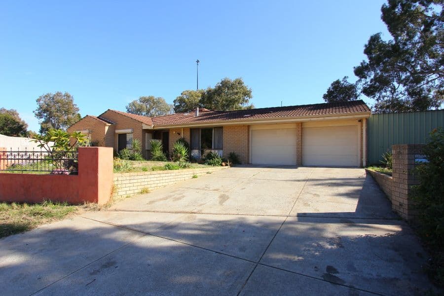 15 Brown Place, Beechboro WA 6063, Beechboro - Thumbnail 2
