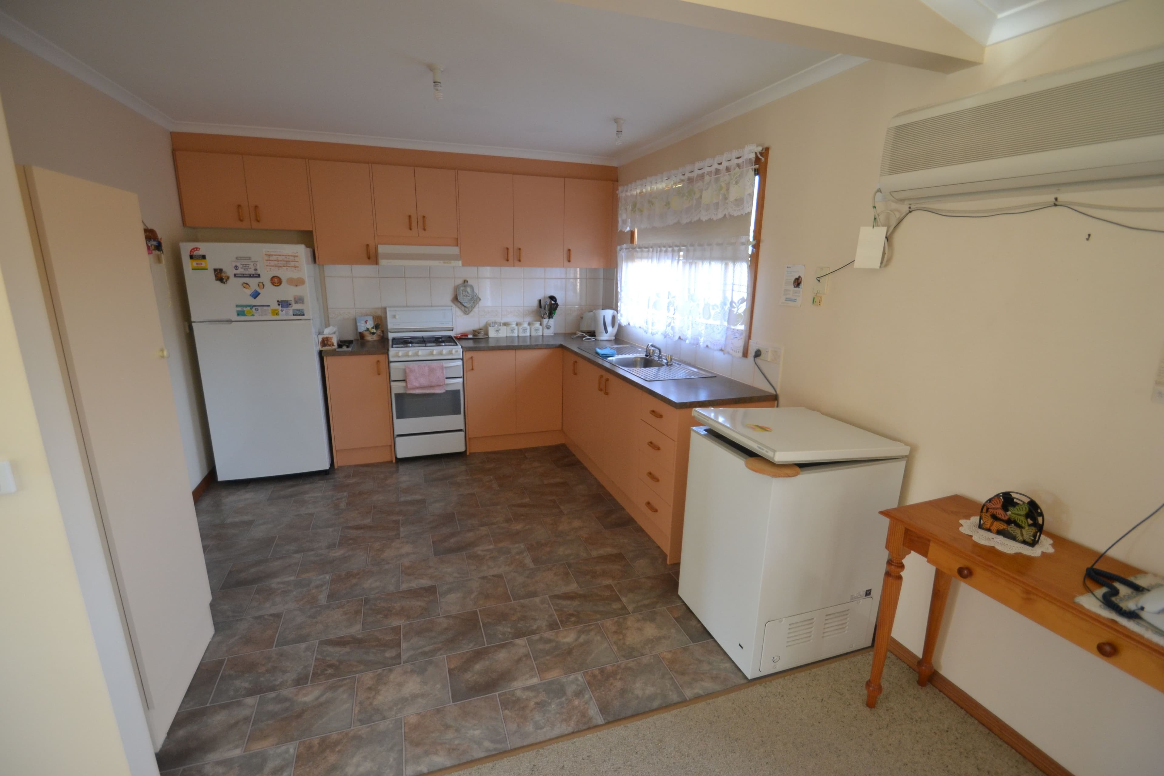 5 Butler Street, Seymour VIC 3660, Seymour - Thumbnail 2