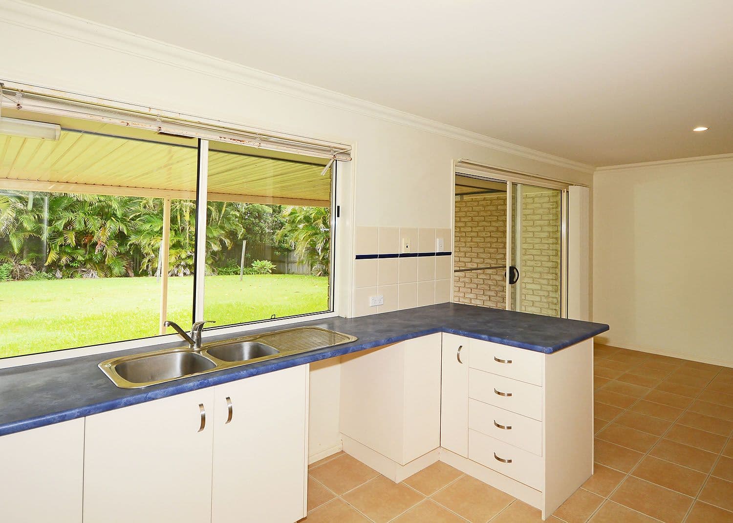25 Tristania Crescent, Urangan QLD 4655, Urangan - Thumbnail 5