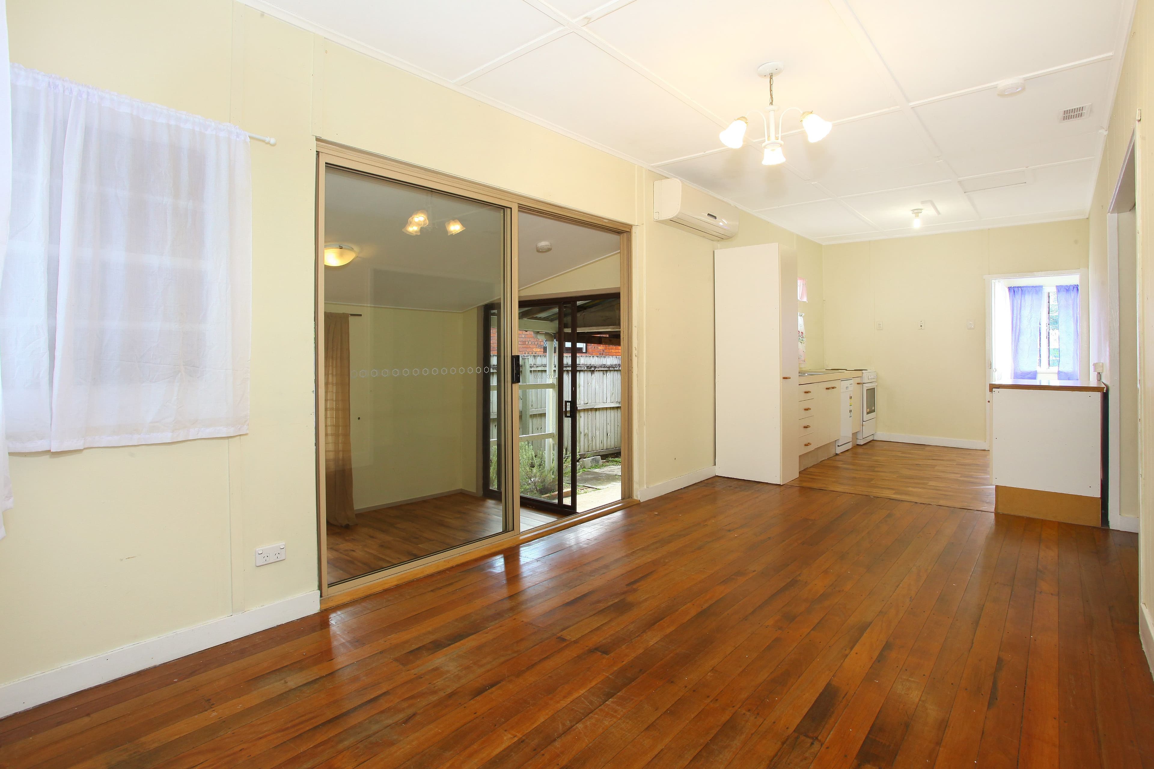33 Fisher Avenue, Southport QLD 4215, Southport - Thumbnail 4