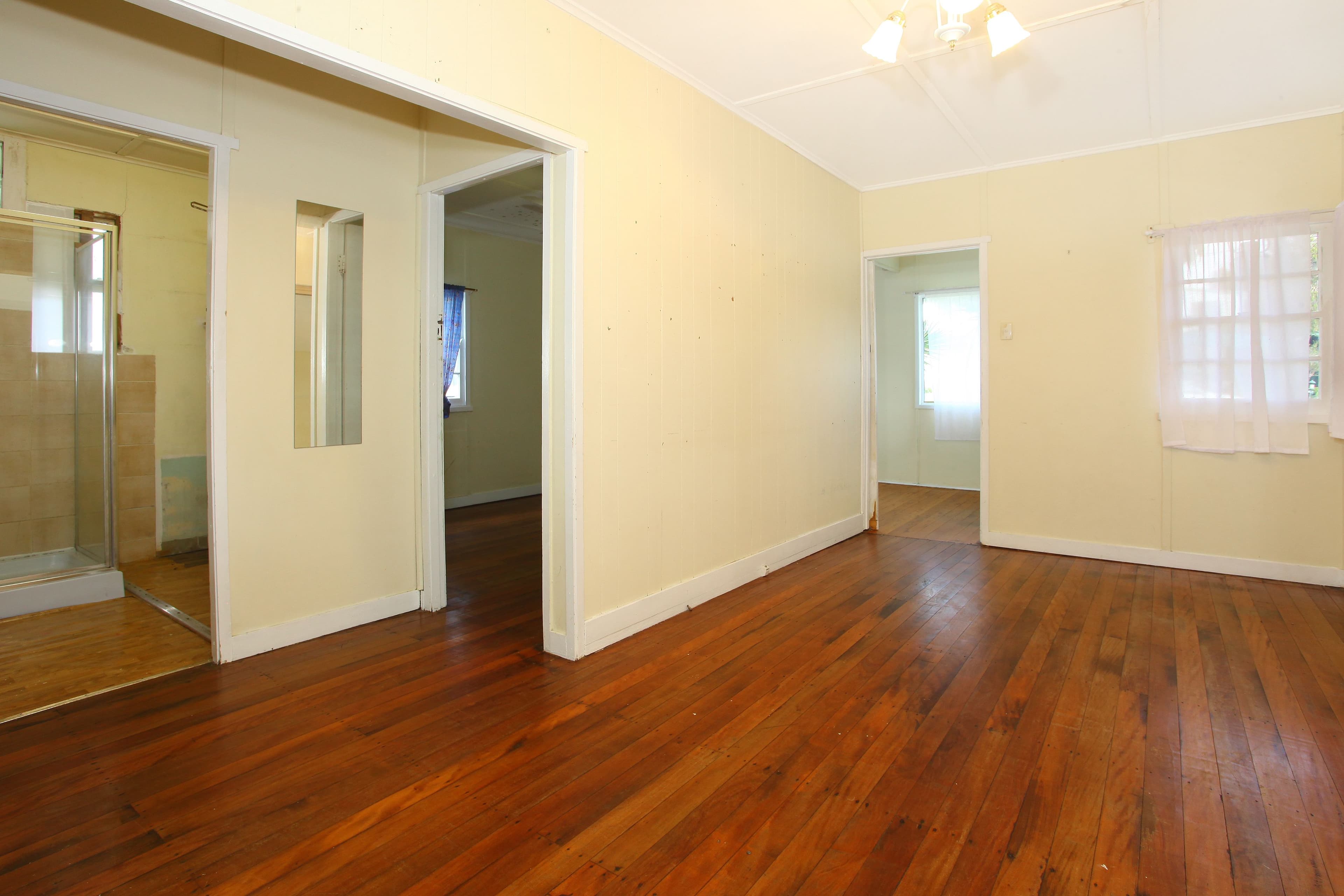 33 Fisher Avenue, Southport QLD 4215, Southport - Thumbnail 6