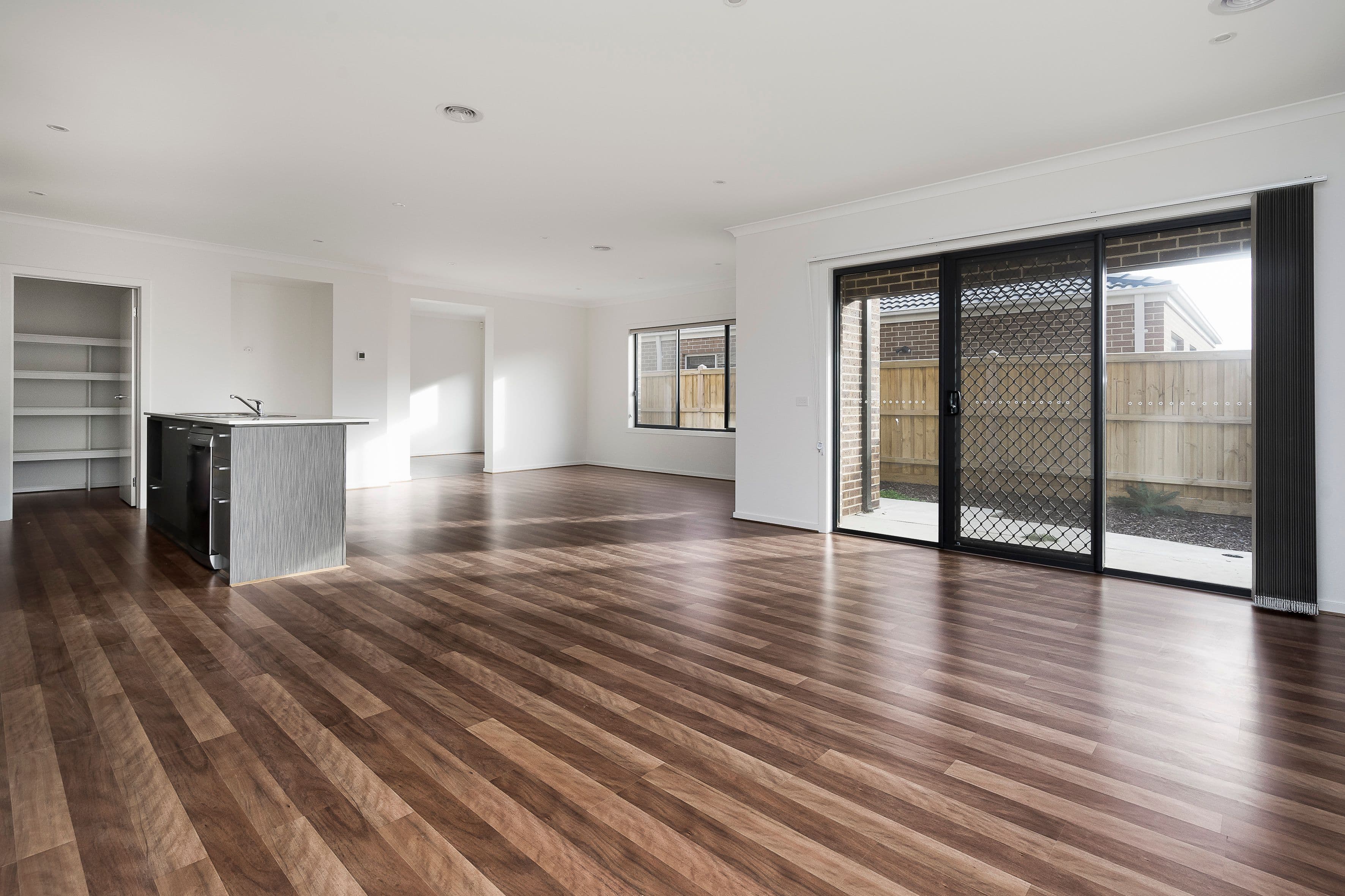 95 Bondi Parade, POINT COOK VIC 3030, Point Cook - Thumbnail 2