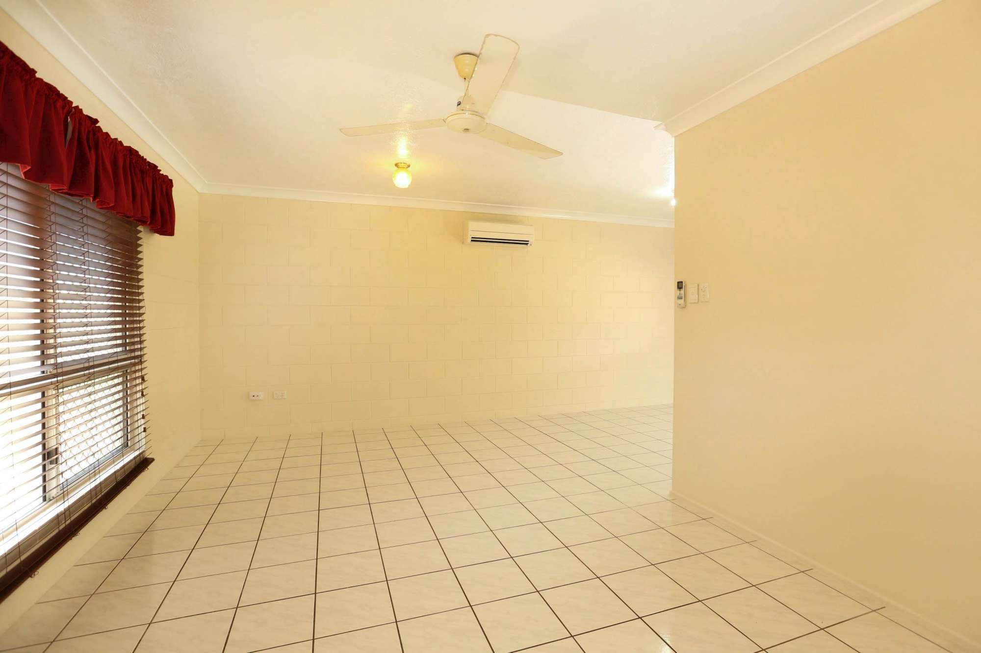 16 Lornsleigh Street, MOUNT LOUISA QLD 4814, Mount Louisa - Thumbnail 2