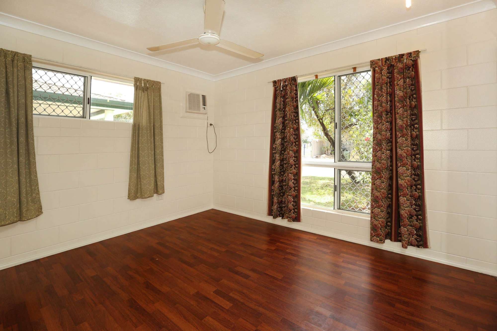 16 Lornsleigh Street, MOUNT LOUISA QLD 4814, Mount Louisa - Thumbnail 6