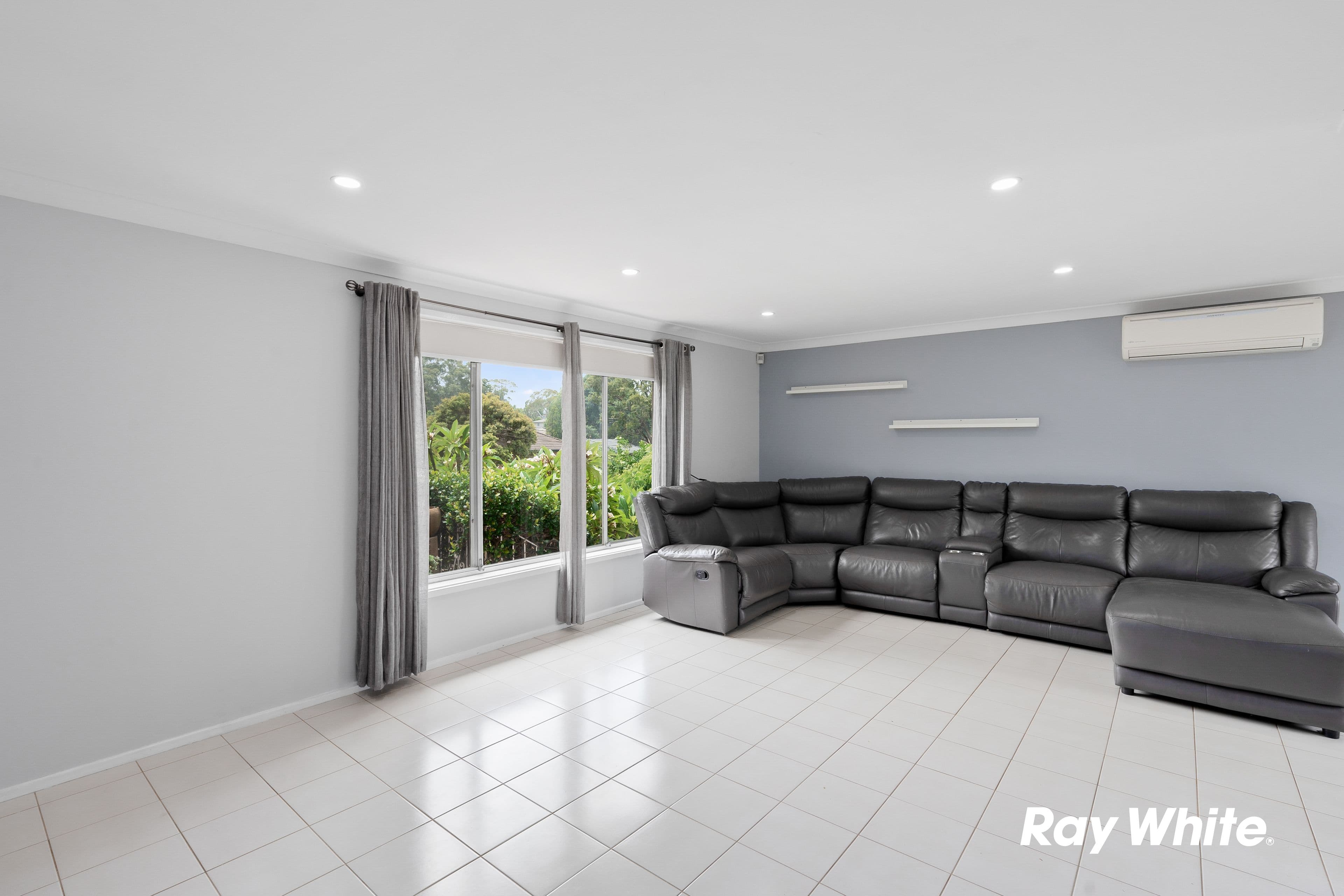 24 Bombala Crescent, Quakers Hill NSW 2763, Quakers Hill - Thumbnail 2