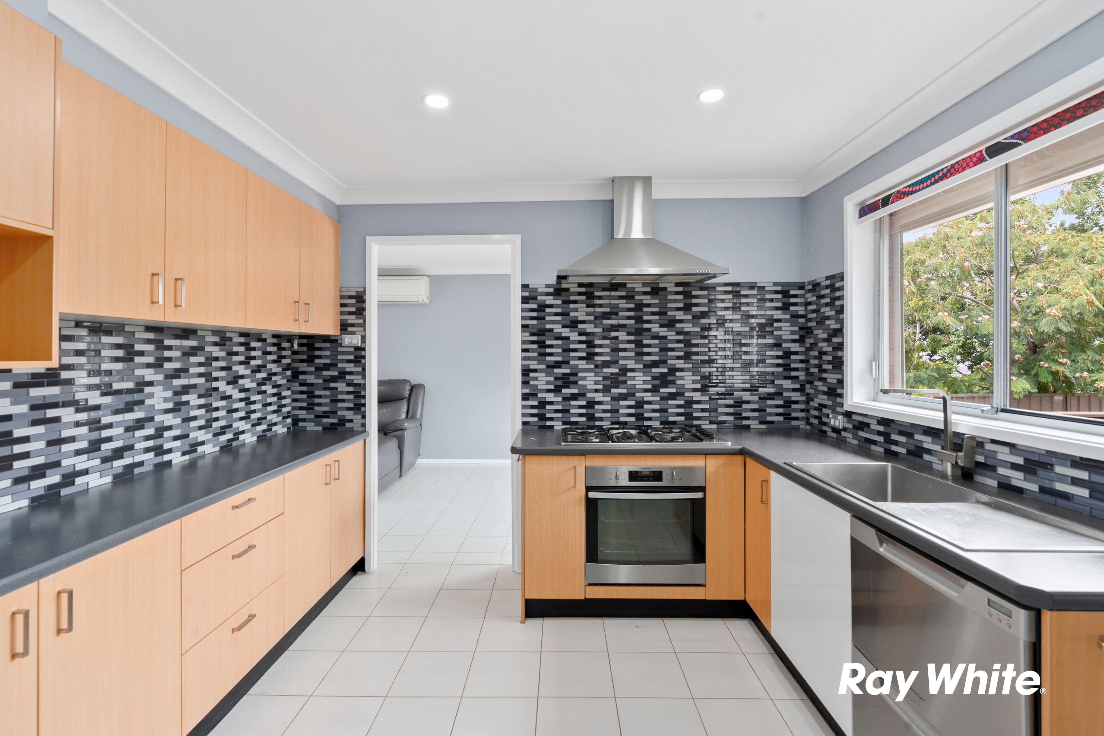 24 Bombala Crescent, Quakers Hill NSW 2763, Quakers Hill - Thumbnail 3
