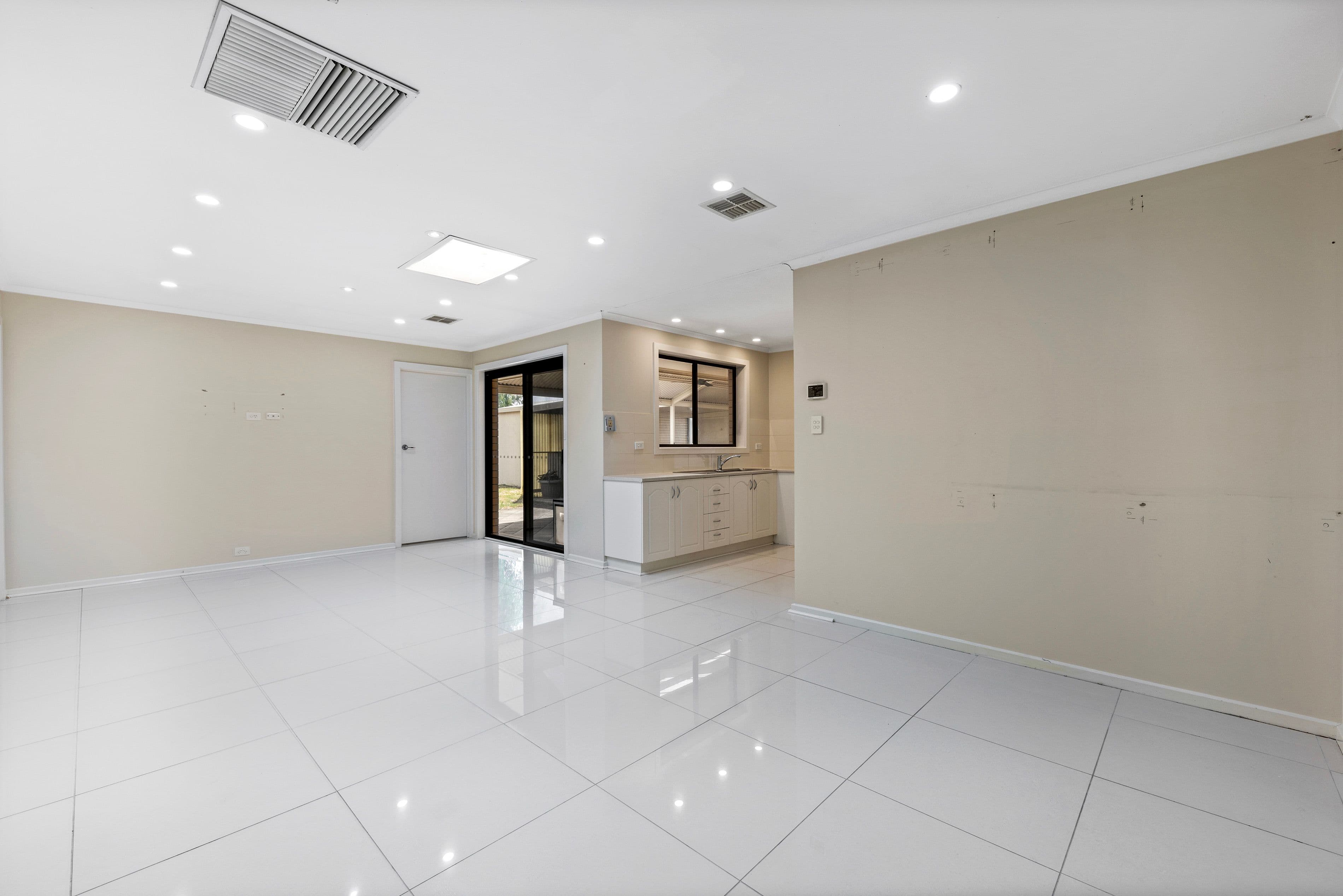 43 Heather Drive, Ridgehaven SA 5097, Ridgehaven - Thumbnail 3