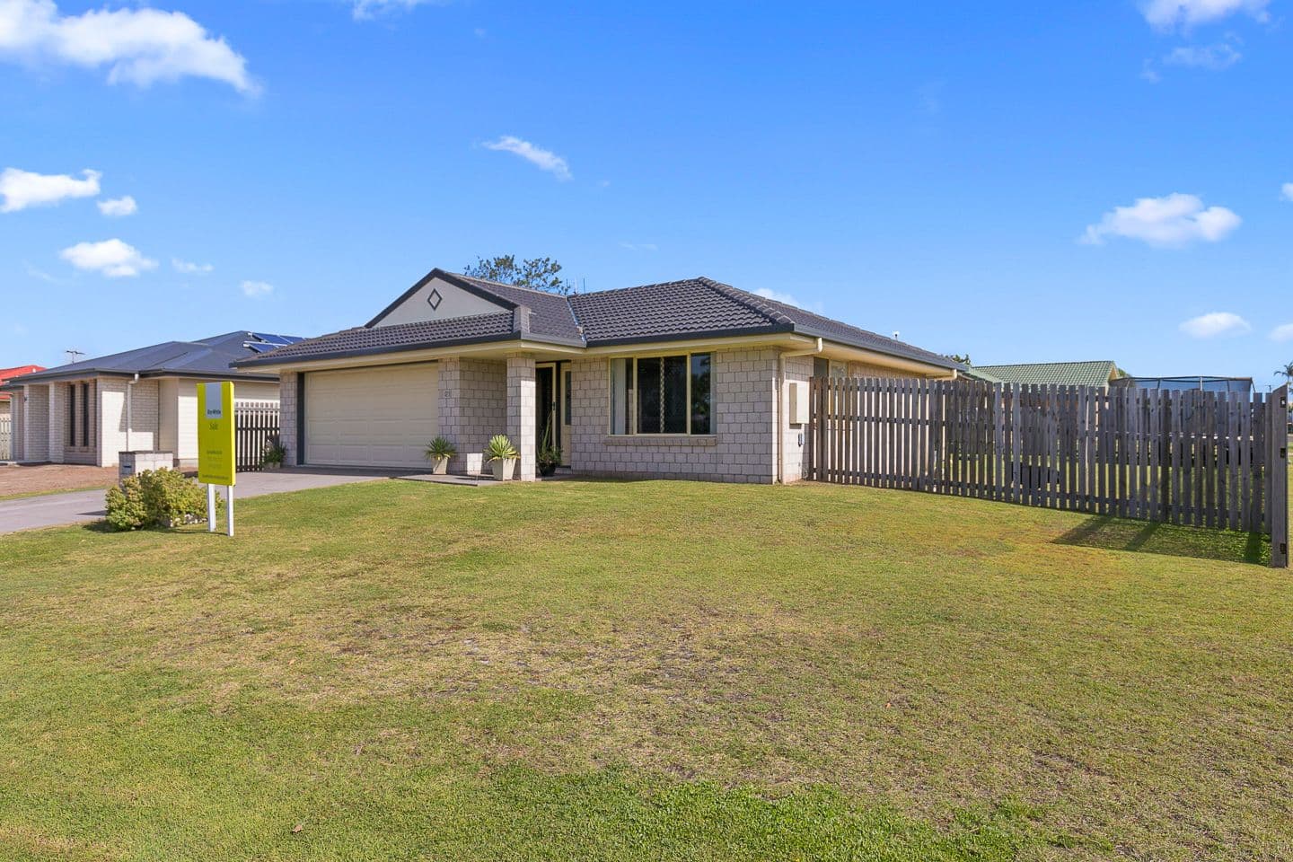 21 Merlin Drive, Urangan QLD 4655, Urangan - Thumbnail 2
