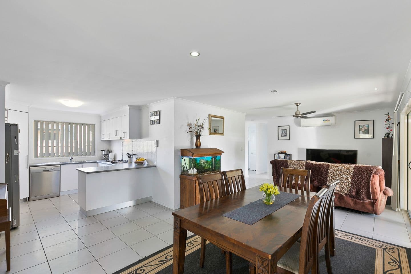 21 Merlin Drive, Urangan QLD 4655, Urangan - Thumbnail 3