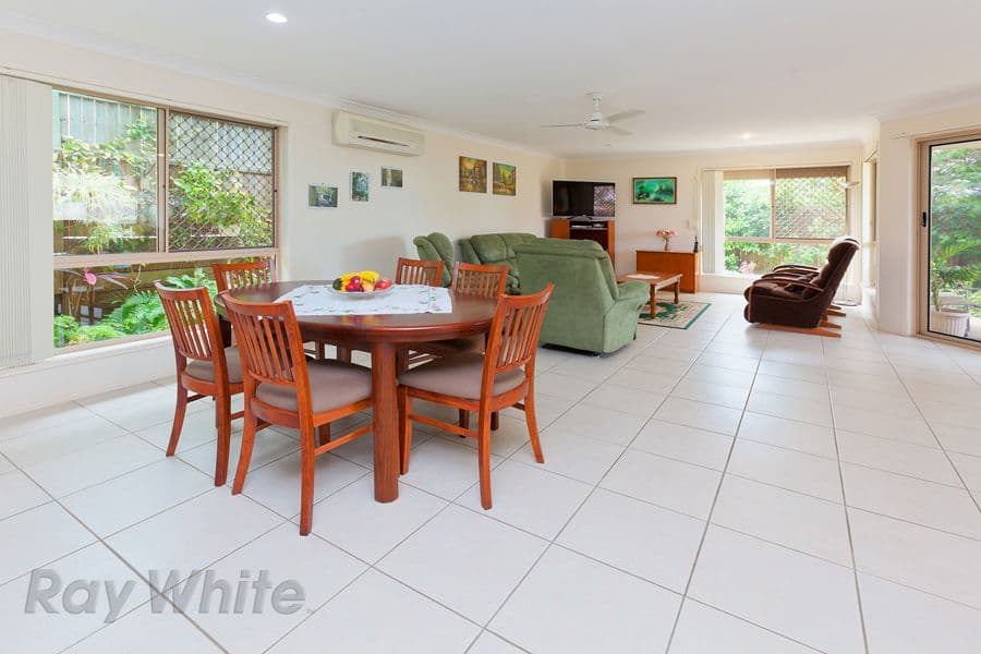 33 Grand South Circuit, SPRINGFIELD LAKES QLD 4300, Springfield Lakes - Thumbnail 2