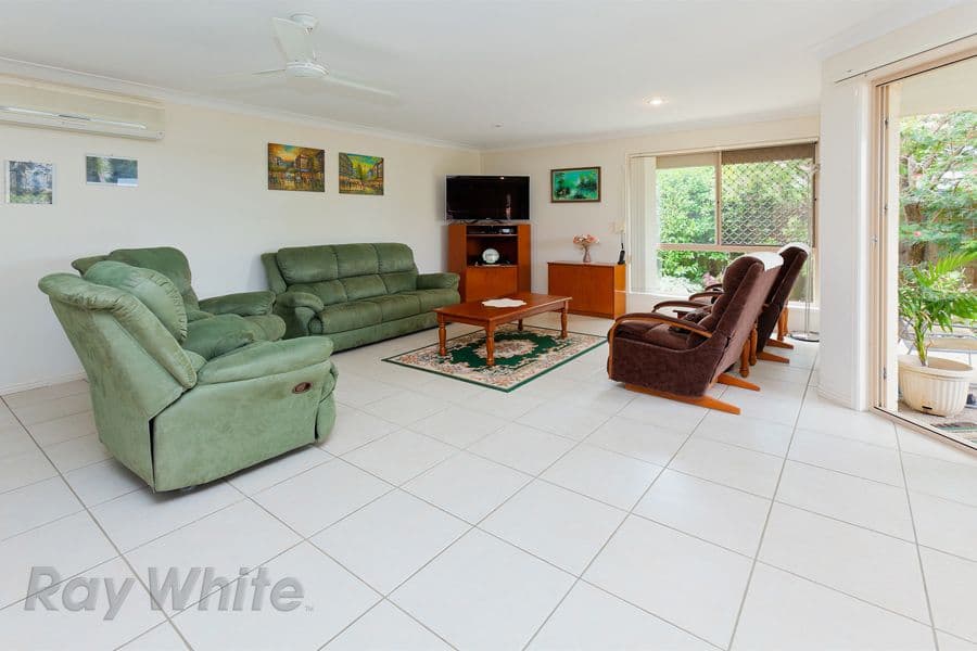 33 Grand South Circuit, SPRINGFIELD LAKES QLD 4300, Springfield Lakes - Thumbnail 5