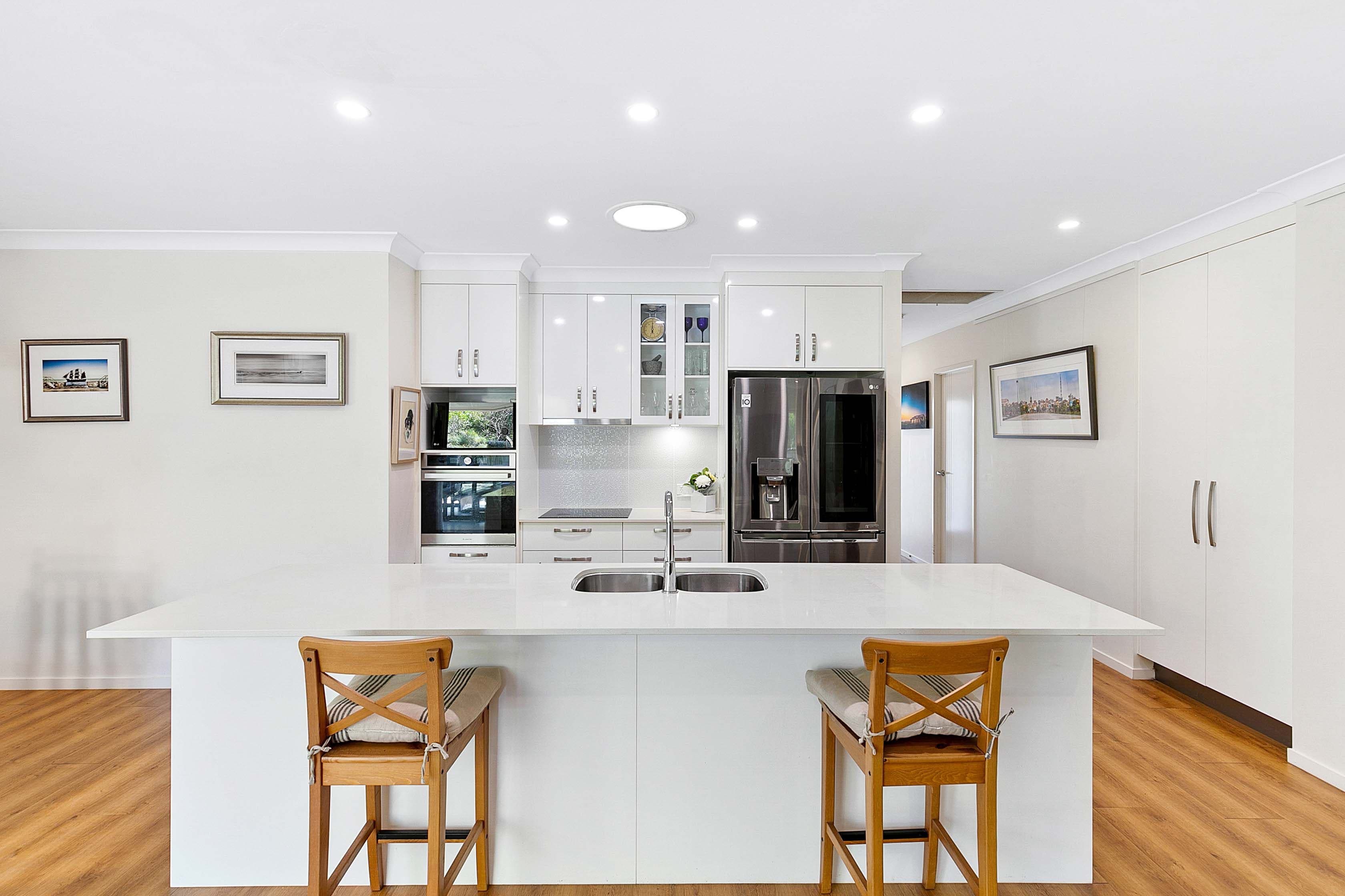 8 Oceanfront Court, Urangan QLD 4655, Urangan - Thumbnail 5
