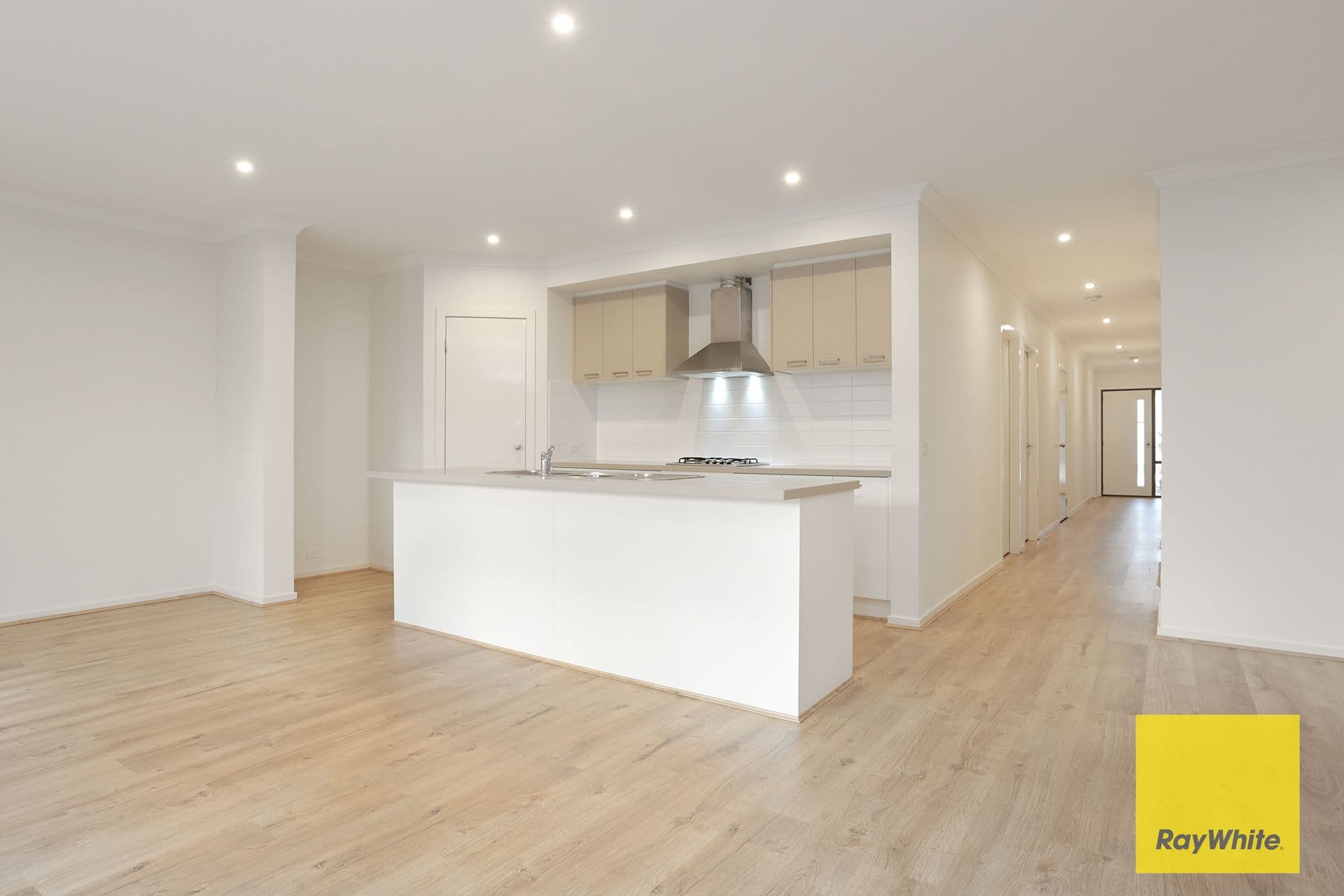 7 Suva Street, Point Cook VIC 3030, Point Cook - Thumbnail 5