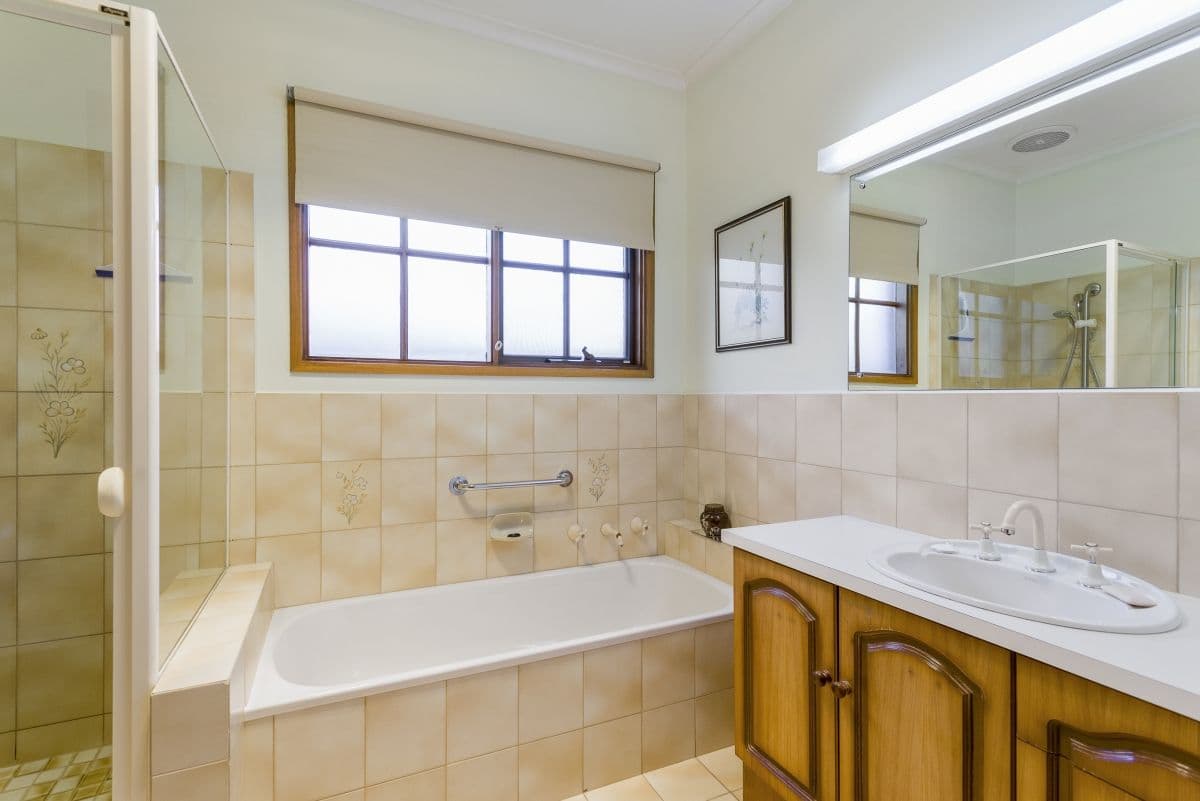 65 Manorvale Parade, Werribee VIC 3030, Werribee - Thumbnail 8