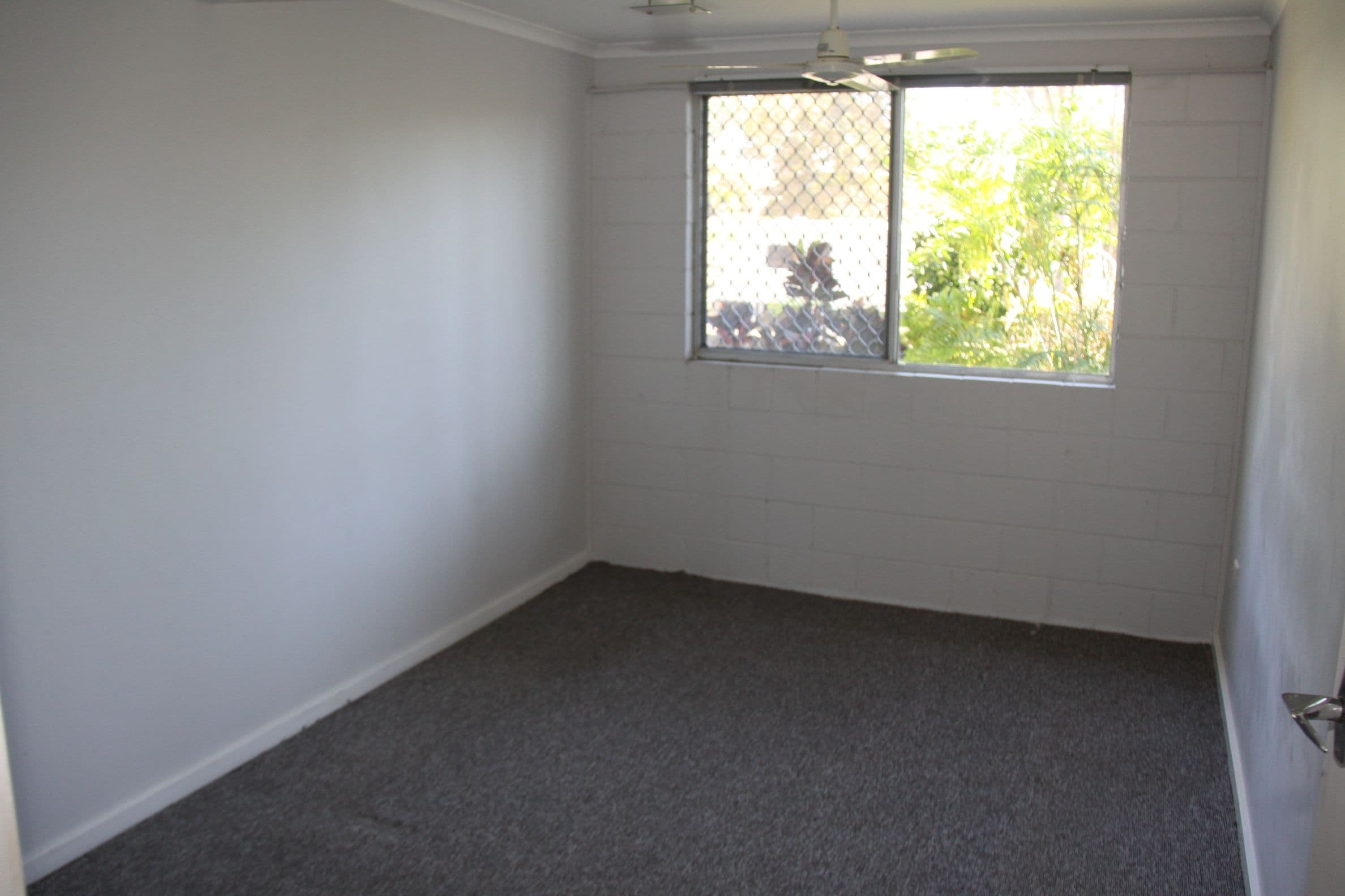16 Booth Avenue, Tannum Sands QLD 4680, Tannum Sands - Thumbnail 5