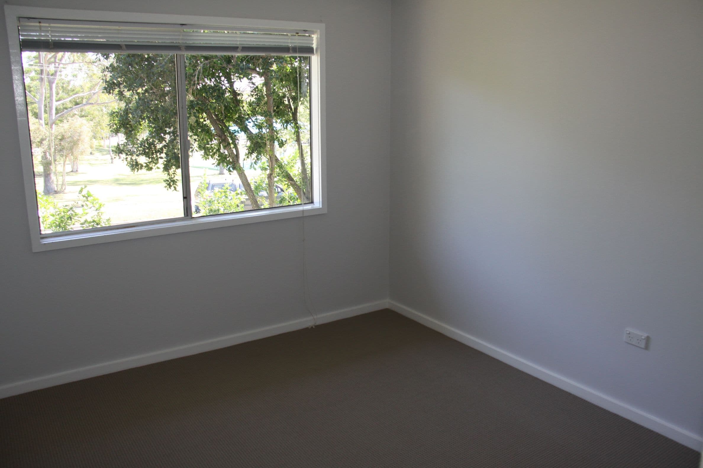 16 Booth Avenue, Tannum Sands QLD 4680, Tannum Sands - Thumbnail 6