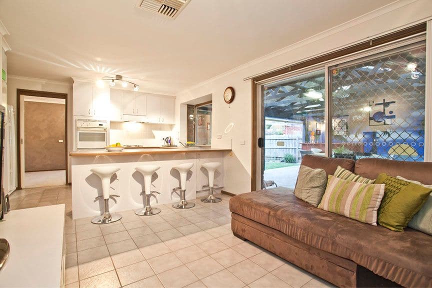 2 Stephanie Close, FERNTREE GULLY VIC 3156, Ferntree Gully - Thumbnail 3