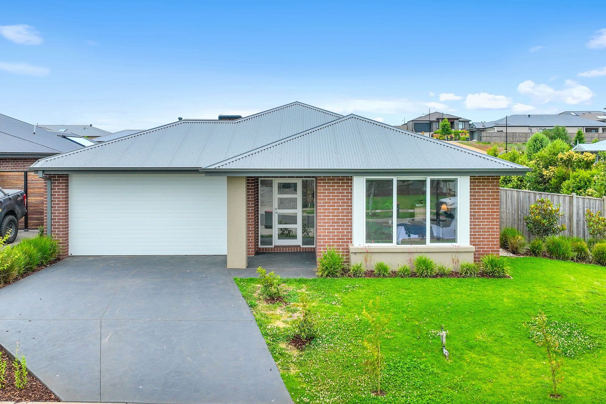 24 Wiltons Crescent, Drouin VIC 3818, Drouin - Image 1
