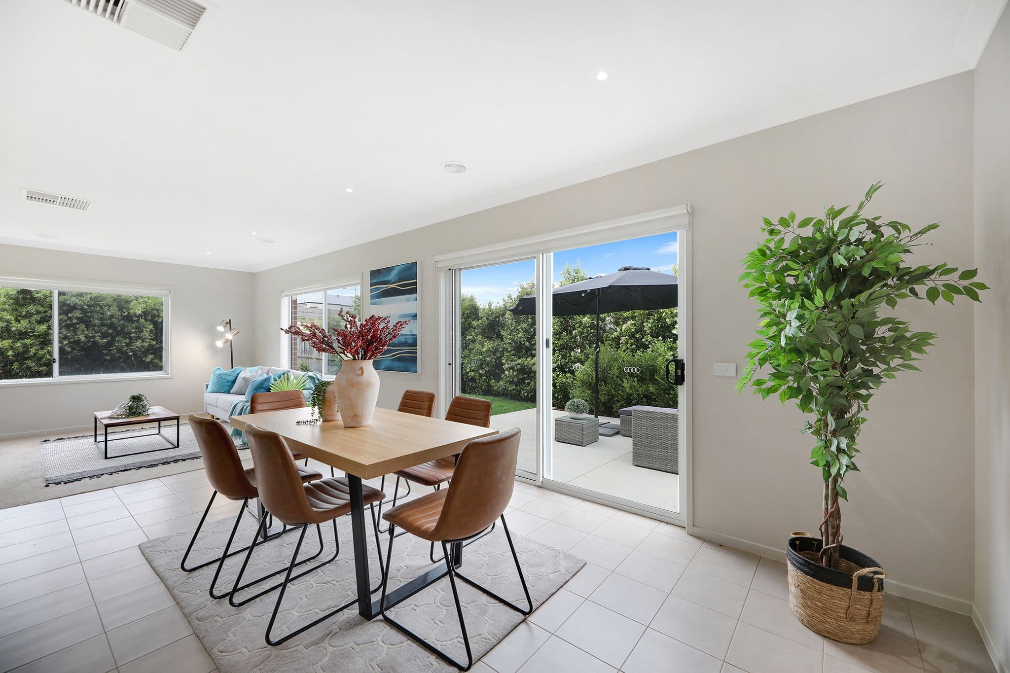 24 Wiltons Crescent, Drouin VIC 3818, Drouin - Thumbnail 6