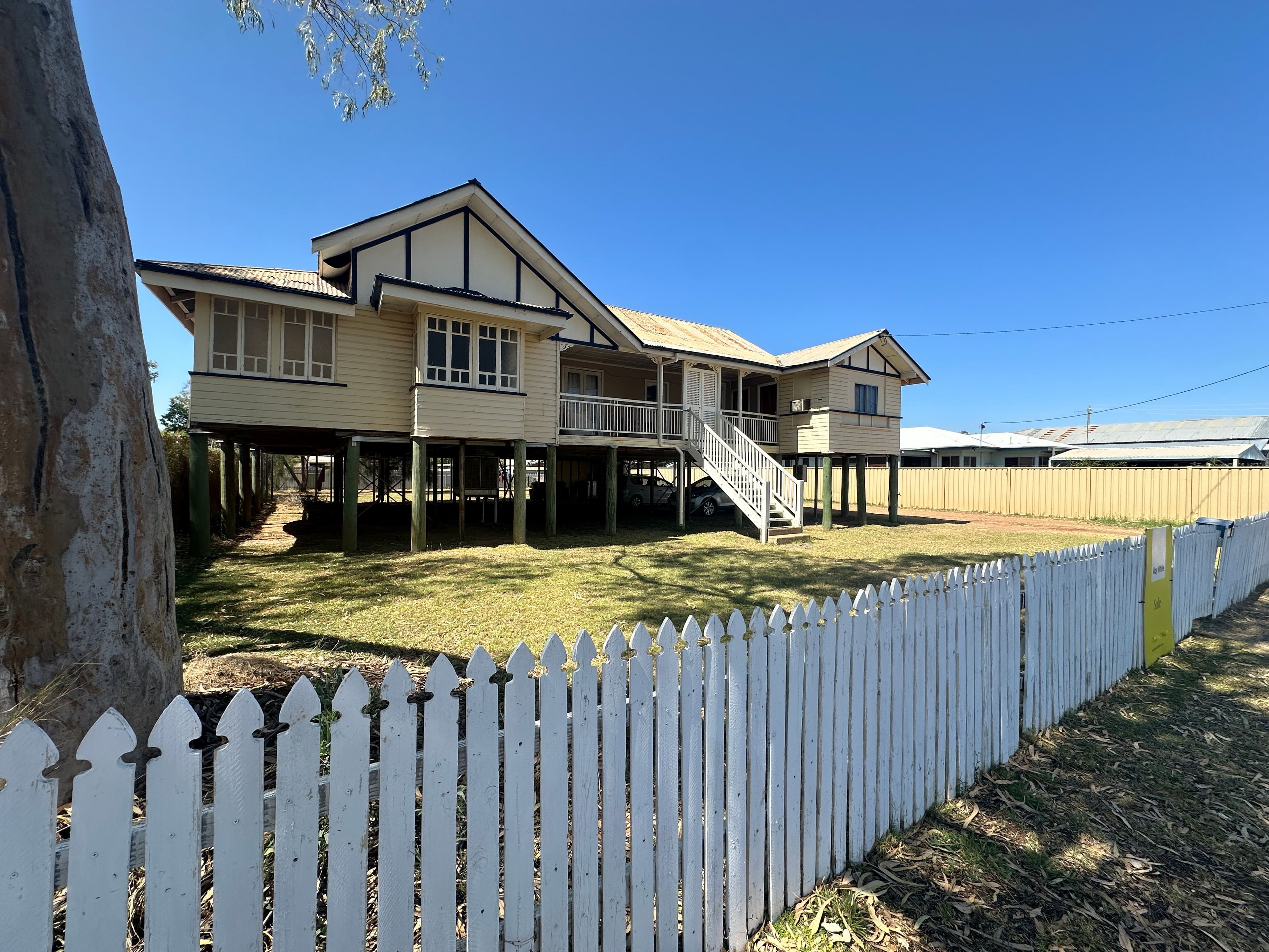 102 Parry Street, Charleville QLD 4470, Charleville - Thumbnail 2
