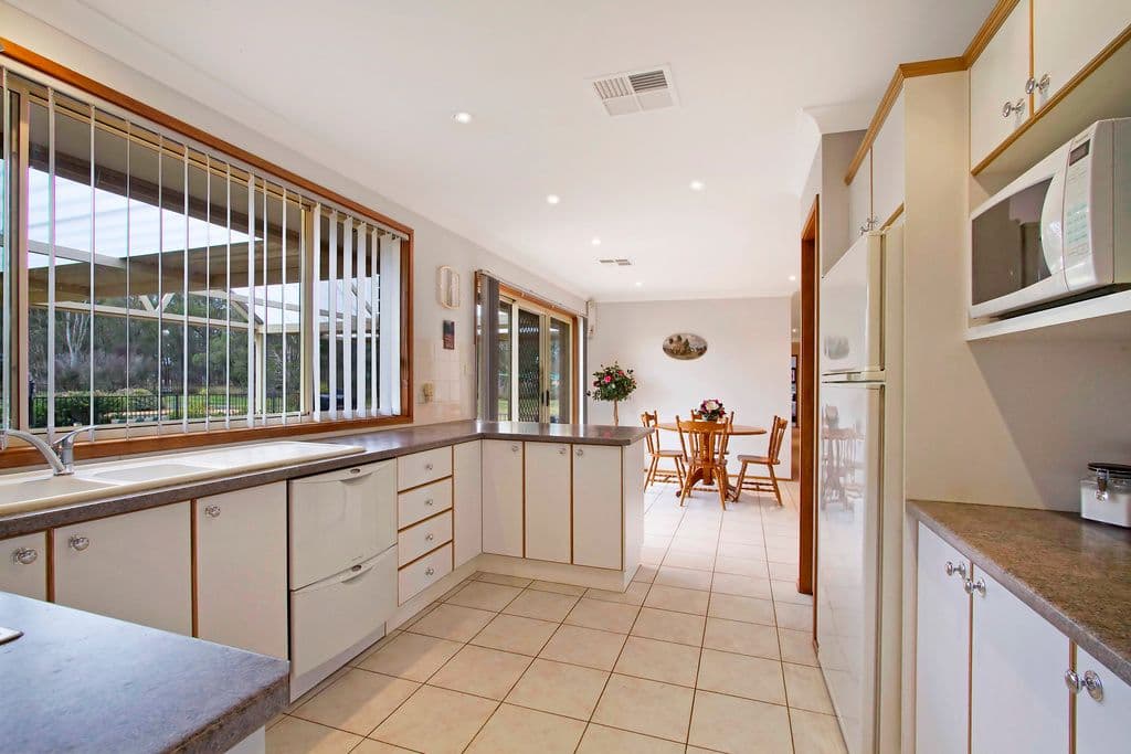 60 Third Road, BERKSHIRE PARK NSW 2765, Berkshire Park - Thumbnail 5
