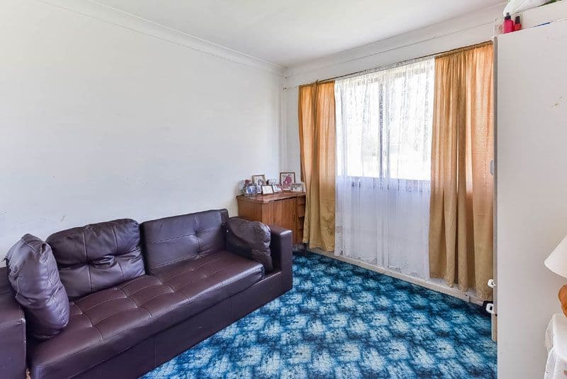 7 Cedric Street, Macquarie Fields - Thumbnail 3